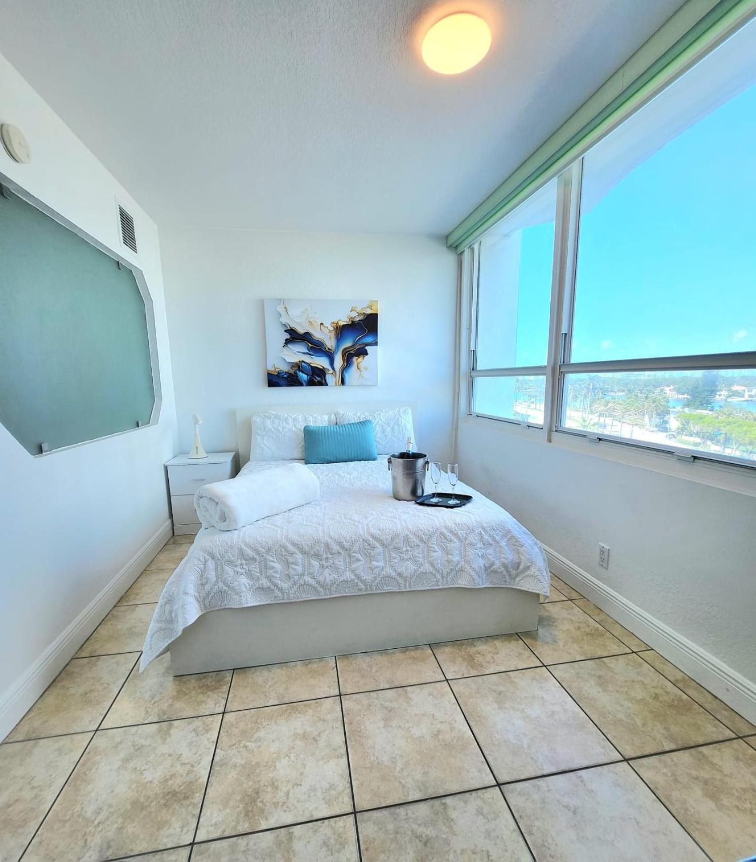 Beachfront Property Pool Gym Tennis Miami Beach! 外观 照片